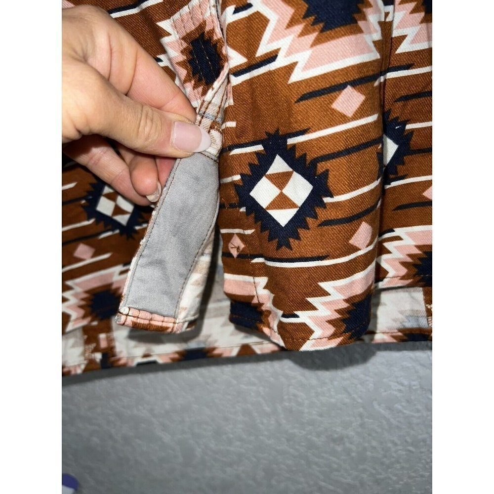DULUTH Trading Aztec Western Button Shirt Womens Medium EUC (1A) - Picture 5 of 9
